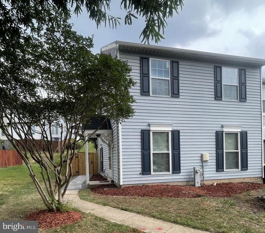 2745 RED OAK LN, Glenarden, MD 20706