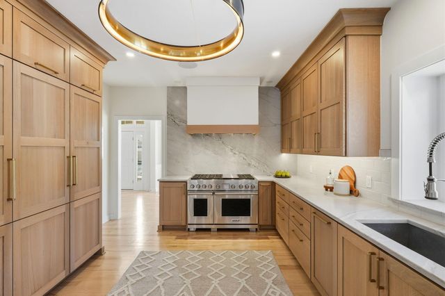 8552 Misty Woods Circle, Powell, OH 43065