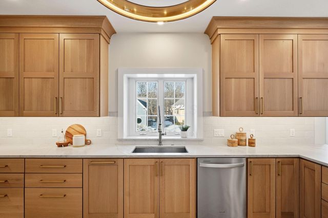 8552 Misty Woods Circle, Powell, OH 43065