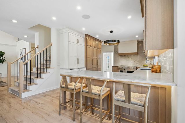 8552 Misty Woods Circle, Powell, OH 43065