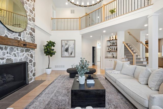 8552 Misty Woods Circle, Powell, OH 43065