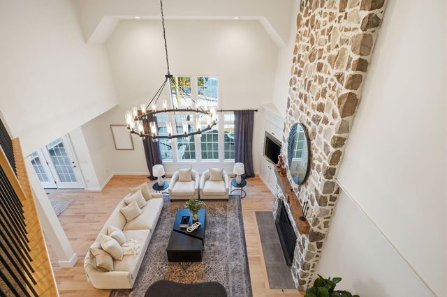 8552 Misty Woods Circle, Powell, OH 43065