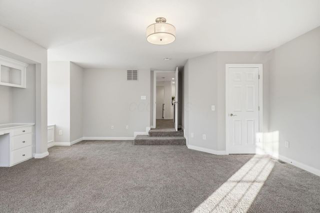 8552 Misty Woods Circle, Powell, OH 43065