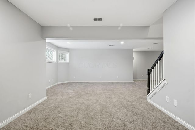 8552 Misty Woods Circle, Powell, OH 43065