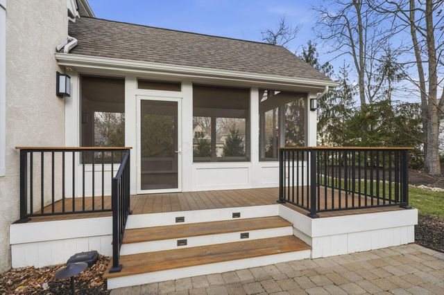 8552 Misty Woods Circle, Powell, OH 43065