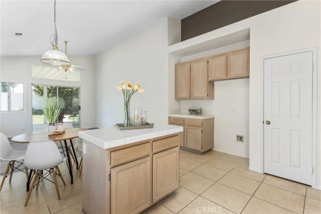 8742 Feathertop Road, Riverside, CA 92508