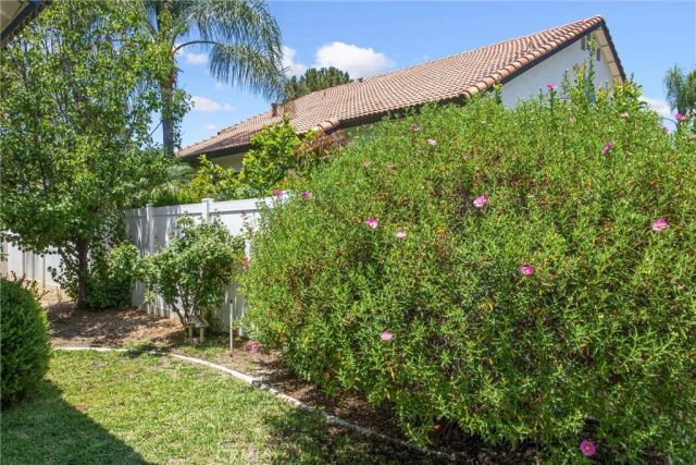 8742 Feathertop Road, Riverside, CA 92508