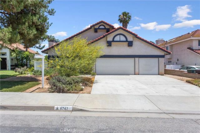 8742 Feathertop Road, Riverside, CA 92508
