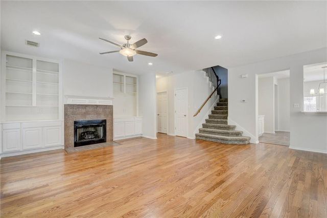 2614 Kinney Oaks CT, Austin, TX 78704