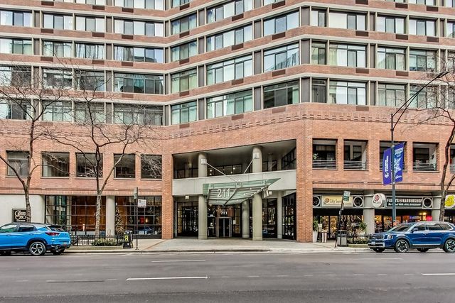 211 E OHIO Street 2902, Chicago, IL 60611