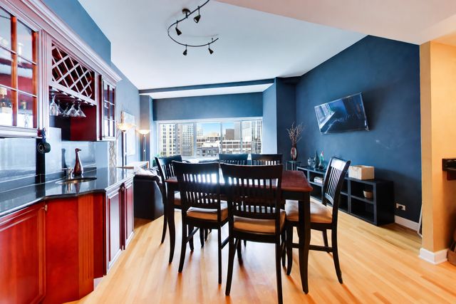211 E OHIO Street 2902, Chicago, IL 60611