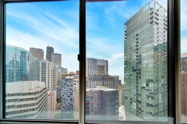 211 E OHIO Street 2902, Chicago, IL 60611