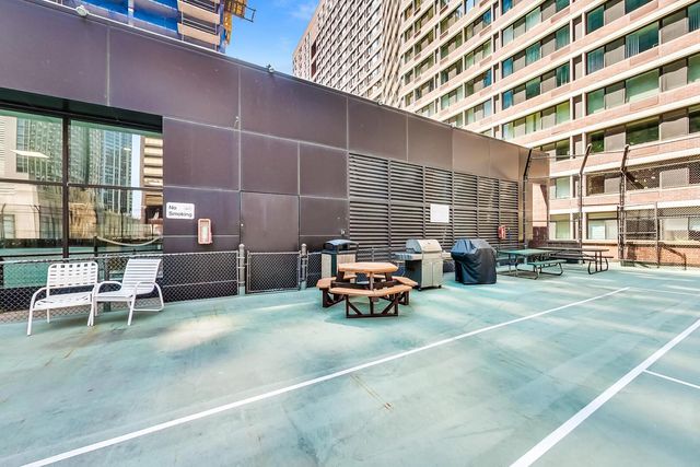 211 E OHIO Street 2902, Chicago, IL 60611