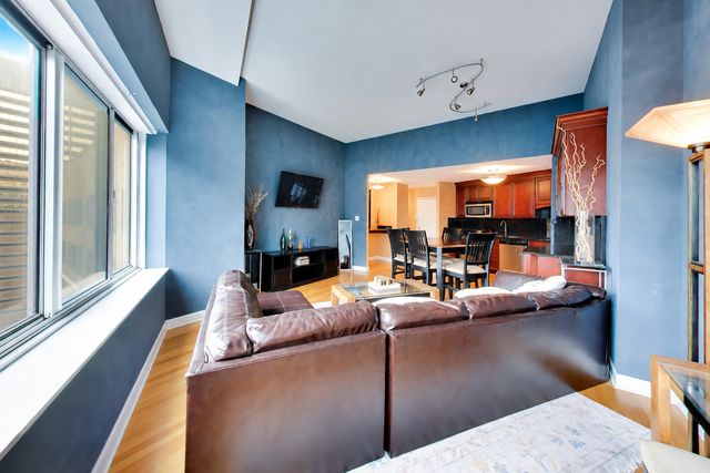 211 E OHIO Street 2902, Chicago, IL 60611