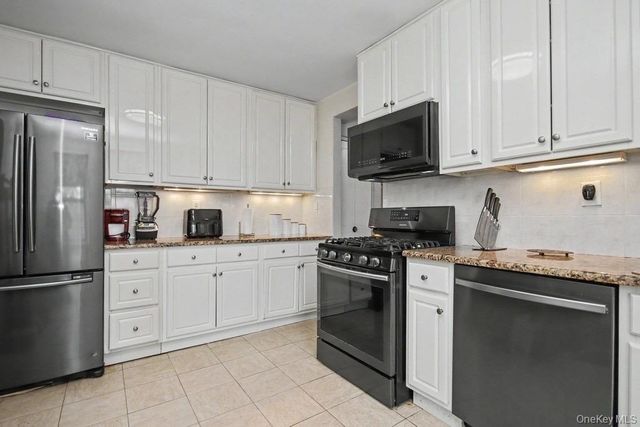 7 Balint Drive 510, Yonkers, NY 10710