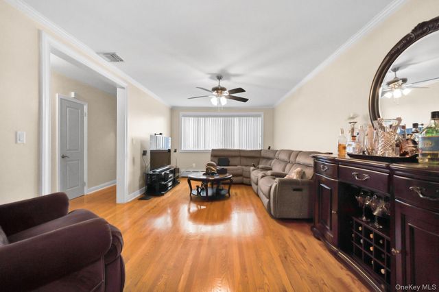 79-09 260th Street, Floral Park, NY 11004