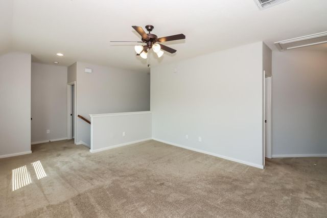 2 Bellshill Circle, Conroe, TX 77304