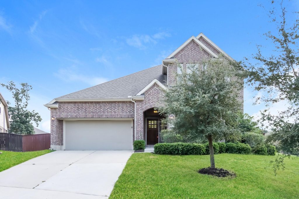 2 Bellshill Circle, Conroe, TX 77304