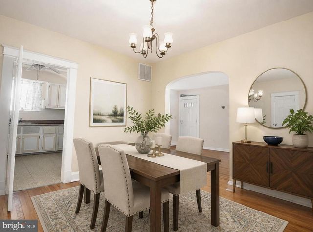 8004 MANOR RD, Parkville, MD 21234