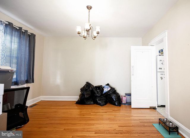 8004 MANOR RD, Parkville, MD 21234