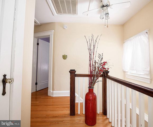 8004 MANOR RD, Parkville, MD 21234