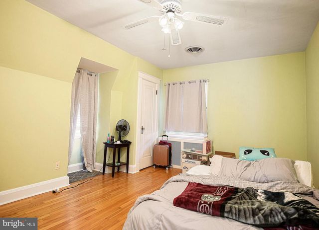 8004 MANOR RD, Parkville, MD 21234