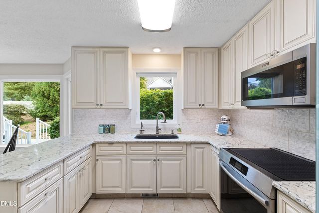 116 Buckeye Court, Youngsville, NC 27596