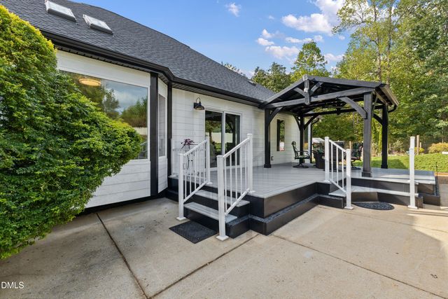 116 Buckeye Court, Youngsville, NC 27596