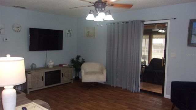 10043 SW 89TH COURT, Ocala, FL 34481