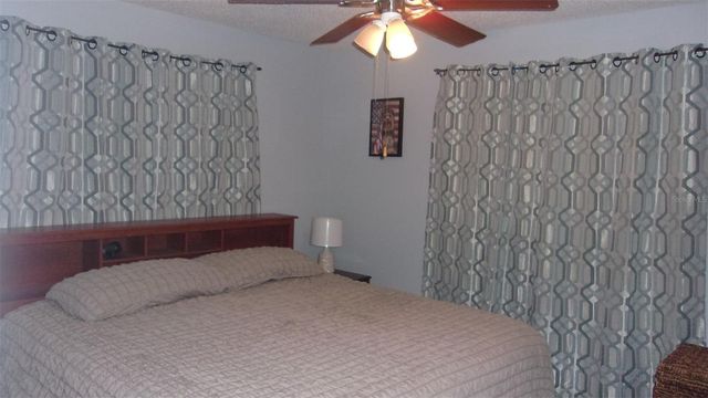 10043 SW 89TH COURT, Ocala, FL 34481