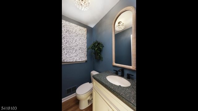 9 Settlers Ln, Westfield Town, NJ 07090