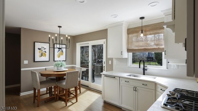 9 Settlers Ln, Westfield Town, NJ 07090