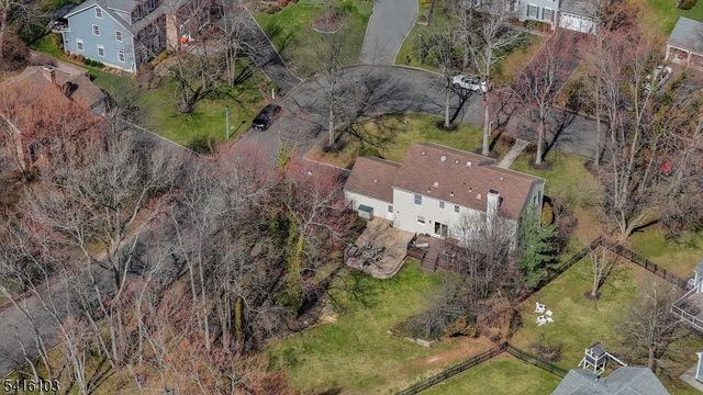 9 Settlers Ln, Westfield Town, NJ 07090