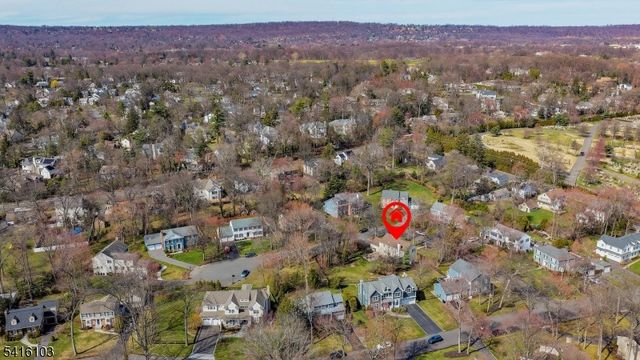 9 Settlers Ln, Westfield Town, NJ 07090