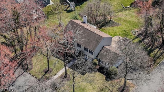 9 Settlers Ln, Westfield Town, NJ 07090