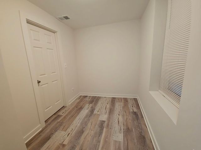 2216 W 21st Place 1F, Chicago, IL 60608