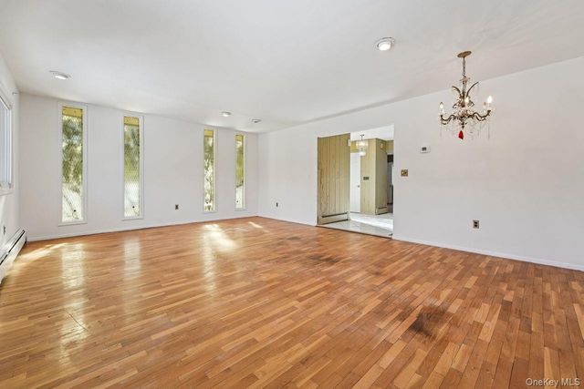 36 Winesap Lane, Monsey, NY 10952