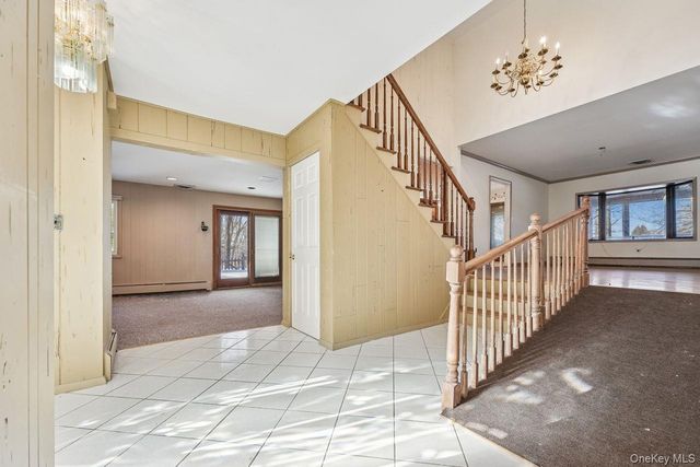 36 Winesap Lane, Monsey, NY 10952