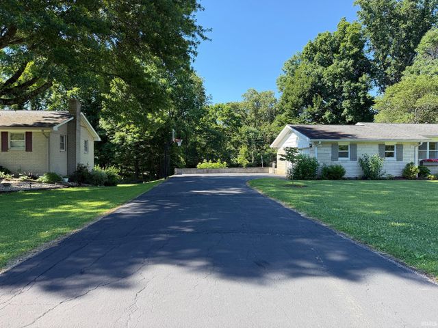 88 Northern Hills Drive, Bedford, IN 47421