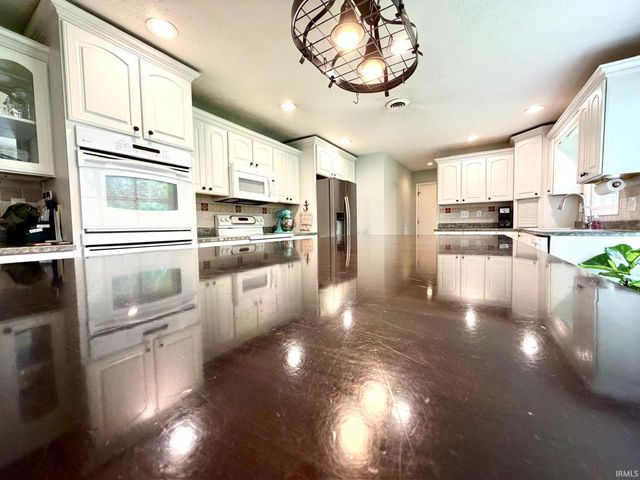88 Northern Hills Drive, Bedford, IN 47421
