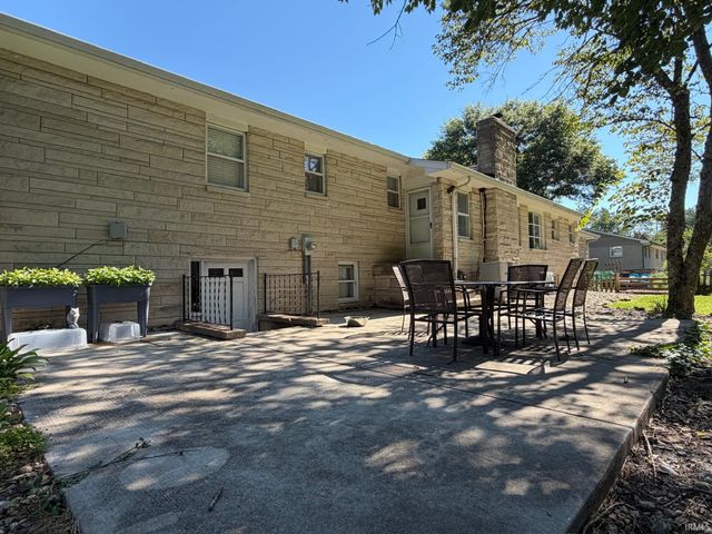 88 Northern Hills Drive, Bedford, IN 47421