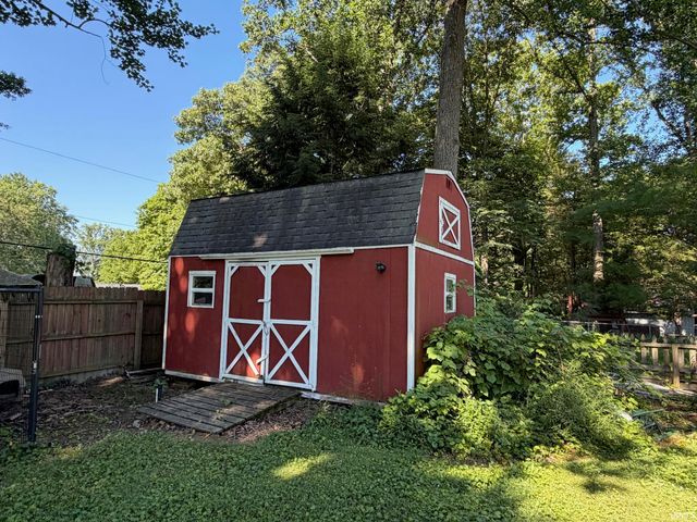 88 Northern Hills Drive, Bedford, IN 47421