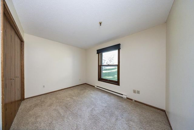 723 Larpenteur Avenue E 723A, Maplewood, MN 55117