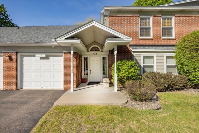 723 Larpenteur Avenue E 723A, Maplewood, MN 55117
