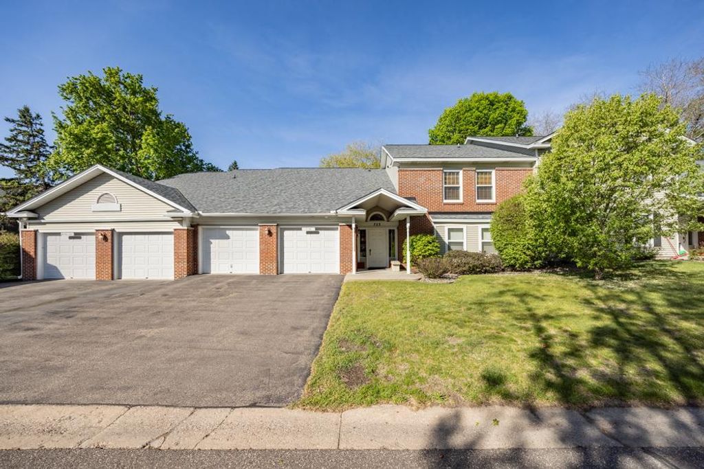 723 Larpenteur Avenue E 723A, Maplewood, MN 55117 — photo 2