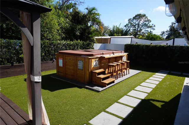 2436 ARAPAHO STREET, Sarasota, FL 34231