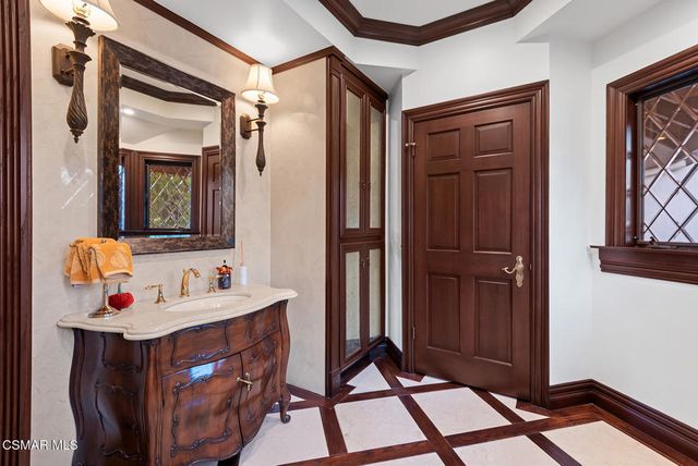 4445 Golf Course Drive, Westlake Village, CA 91362