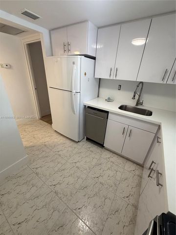 17560 Atlantic Blvd 302, Sunny Isles Beach, FL 33160