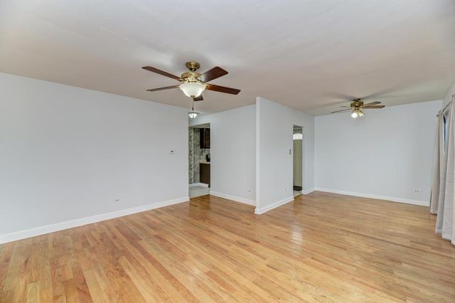 8625 43rd Street, Lyons, IL 60534