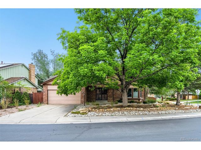 6007 W Pacific Cir, Lakewood, CO 80227